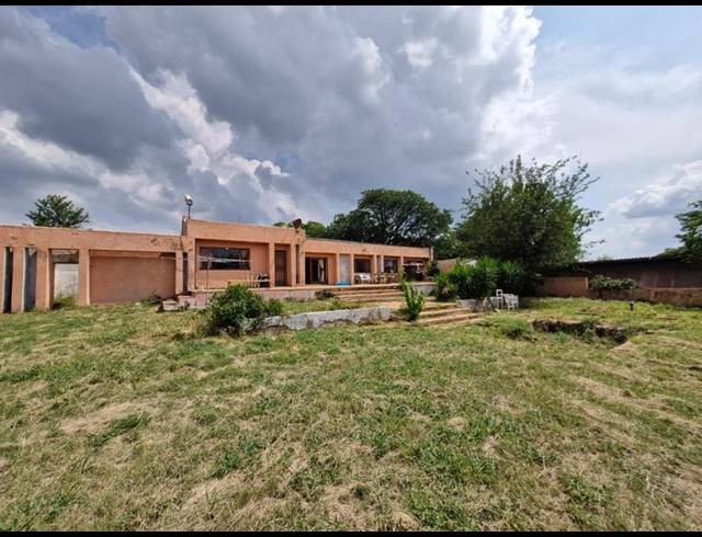 FARM FOR SALE IN LAEZONIA